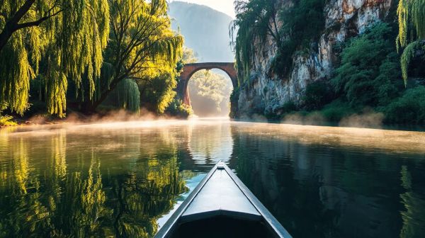 Top 5 raisons de faire du canoë à Vallon Pont d'Arc
